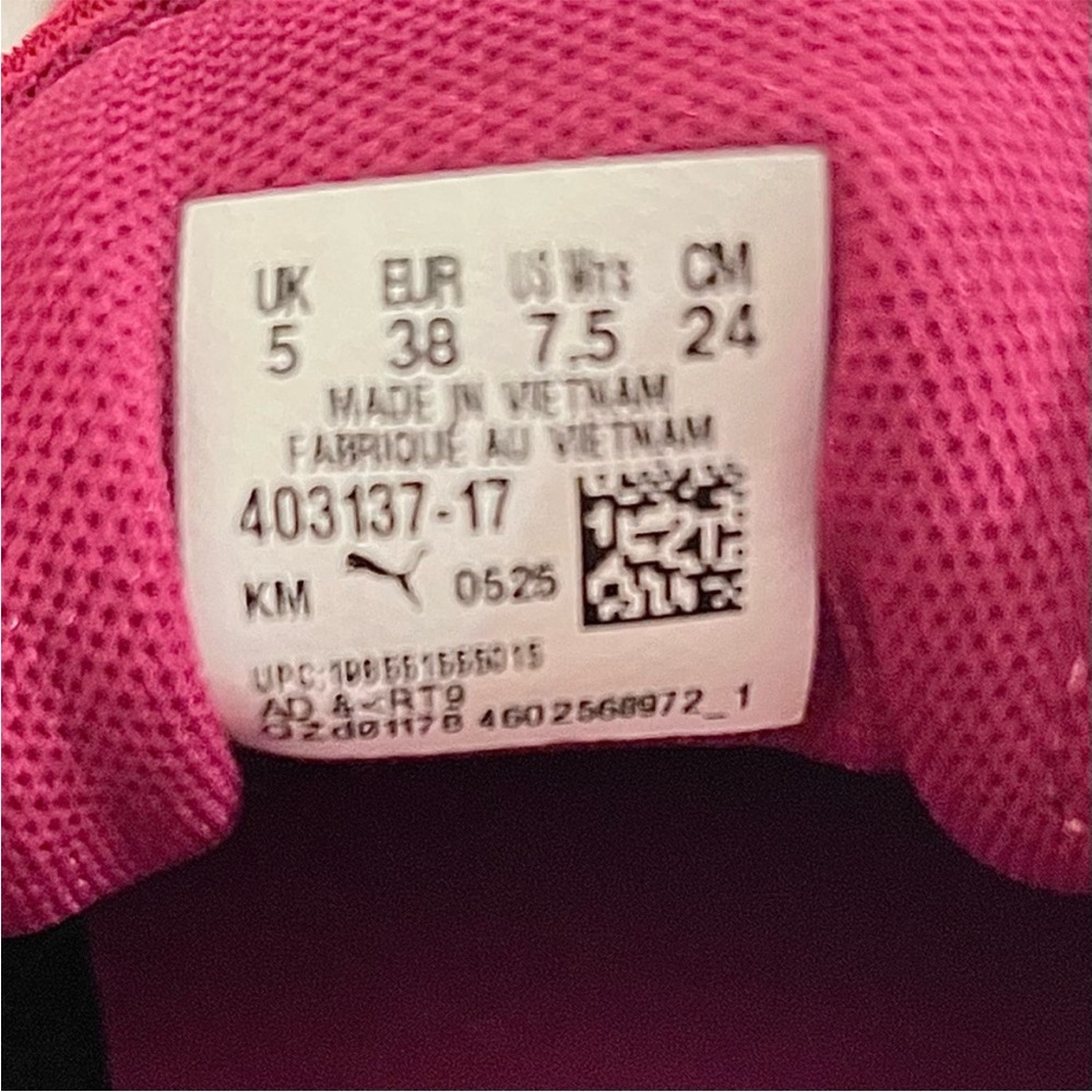 🆕- Puma Club II Suede Sneaker. Winter Berry. Size: 7.5. NWT - Picture 11 of 11
